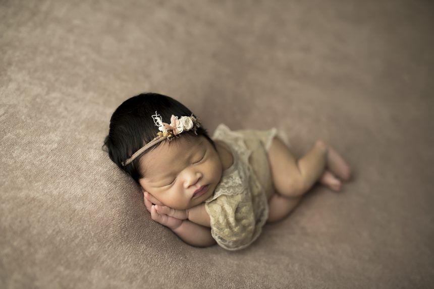 NYC Newborn Photographer, newborn photography Brooklyn, baby photography Staten Island, best newborn portraits near me