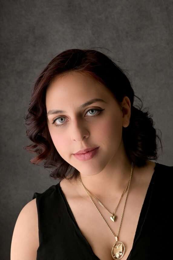 nyc headshots, professional headshots near me, brooklyn headshots, staten island headshots