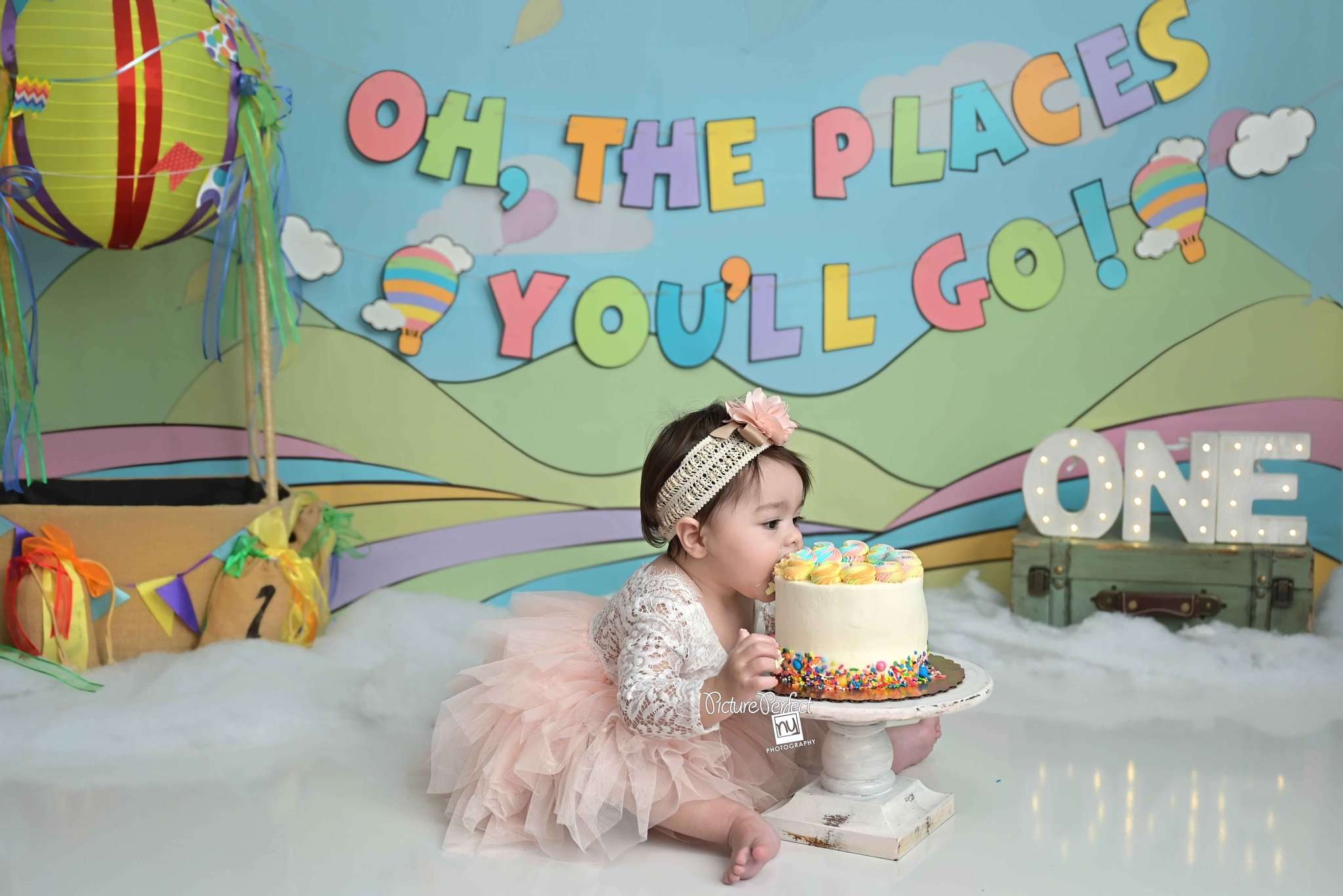 baby 1st birthday photos NYC, best cake smash photography NYC, cake smash photos Staten Island
