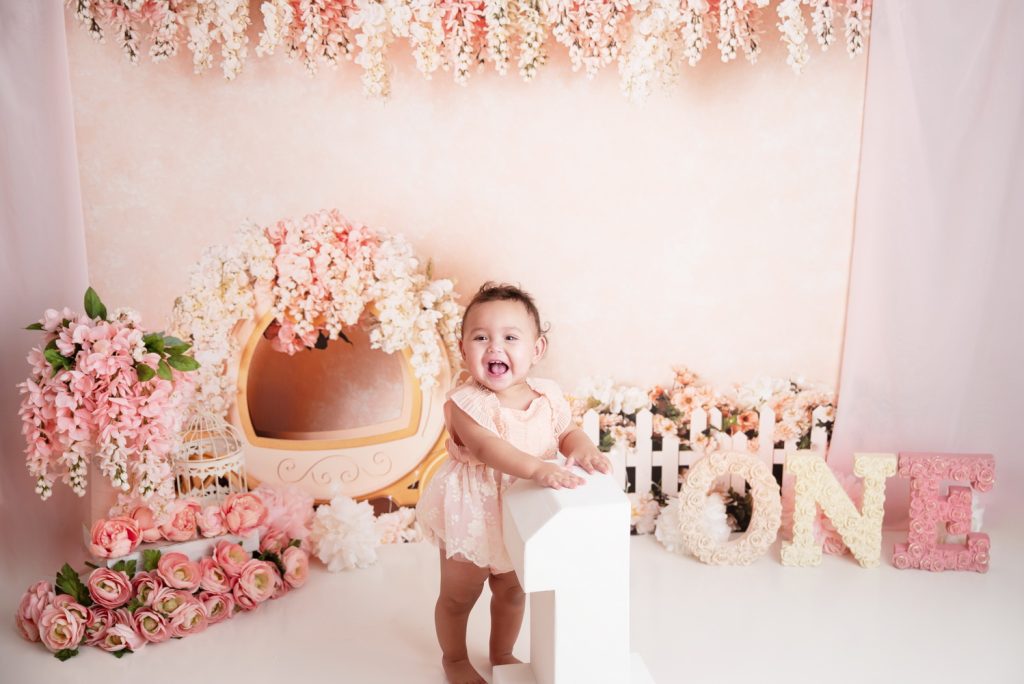 Cake Smash Session in NYC, Princess Carriage cake smash session, NYC photography studio, baby's first birthday photos